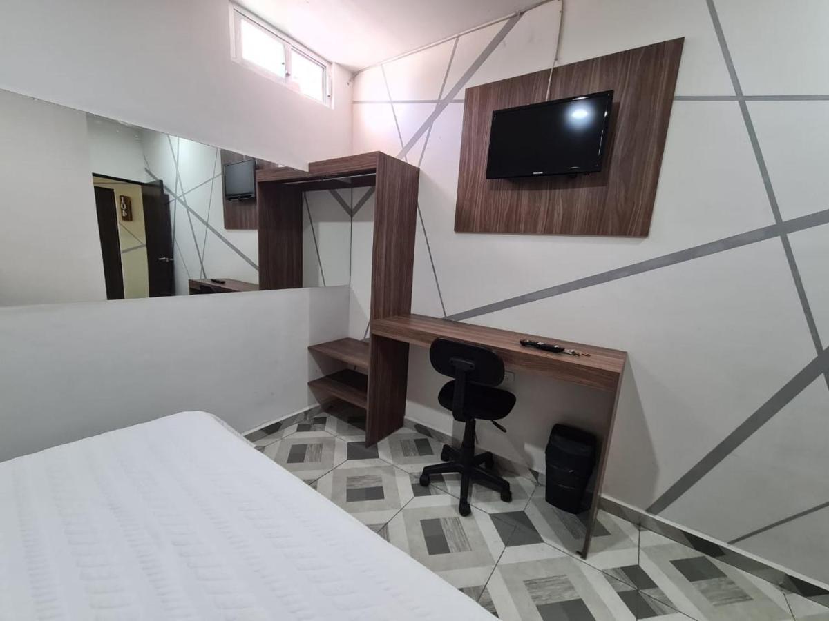 Hotel Town Express Дуранго Екстериор снимка