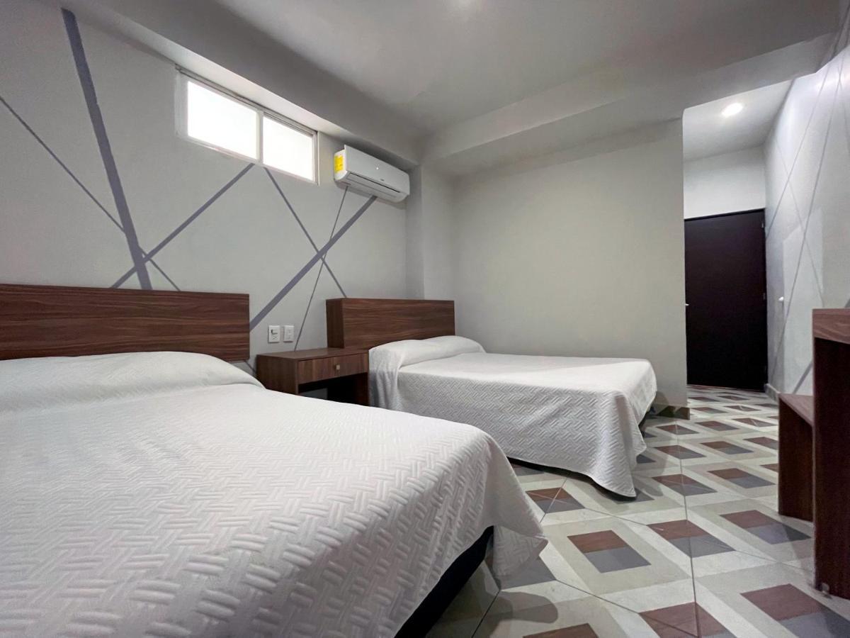 Hotel Town Express Дуранго Екстериор снимка